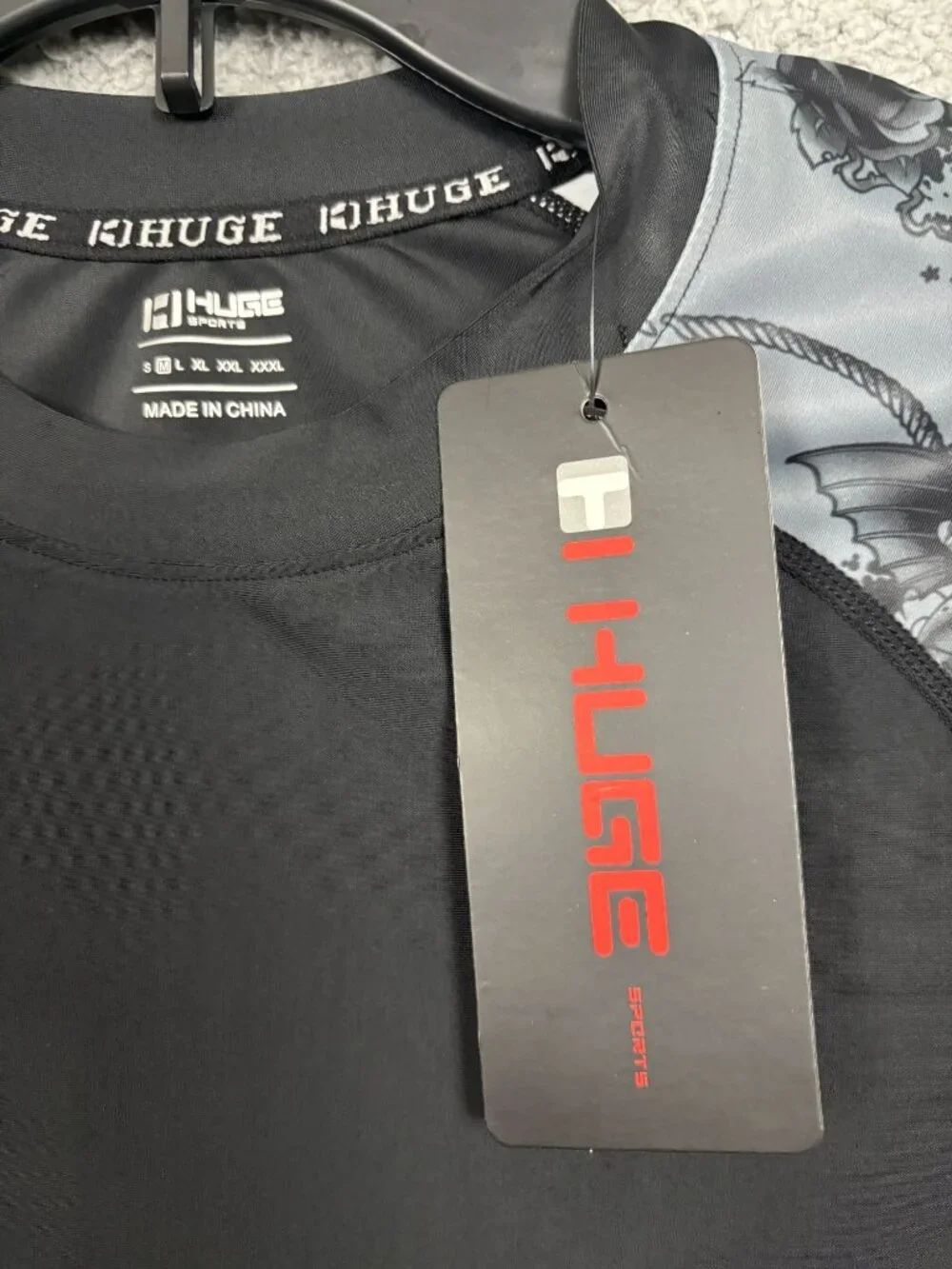 Huge Sports Mens Black & Gray Long Sleeve Rash Guard UPF 50+ Quick-Dry Med NWTs
